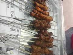 -小山羊功夫串·泰安烧烤·海鲜小炒老地摊店