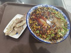 -吾穆勒蓬灰牛肉面·清真(北滨河中路店)