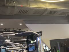-超鹿运动(达信大厦店)
