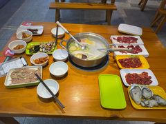 -养牛邓·潮汕牛肉海鲜自助火锅(广州店)