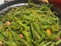 -靠山屯东北农家菜(八龙桥雅苑店)