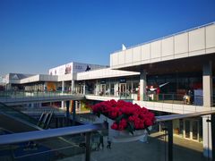 -Gucci(首创奥特莱斯店)