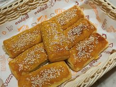 -泓历皇朝酒店(东亭店)