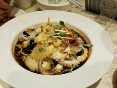 -赶海部落海鲜城(海阳路店)