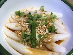 -沪小二炭火蛙锅(淮海中路美食不夜城店)