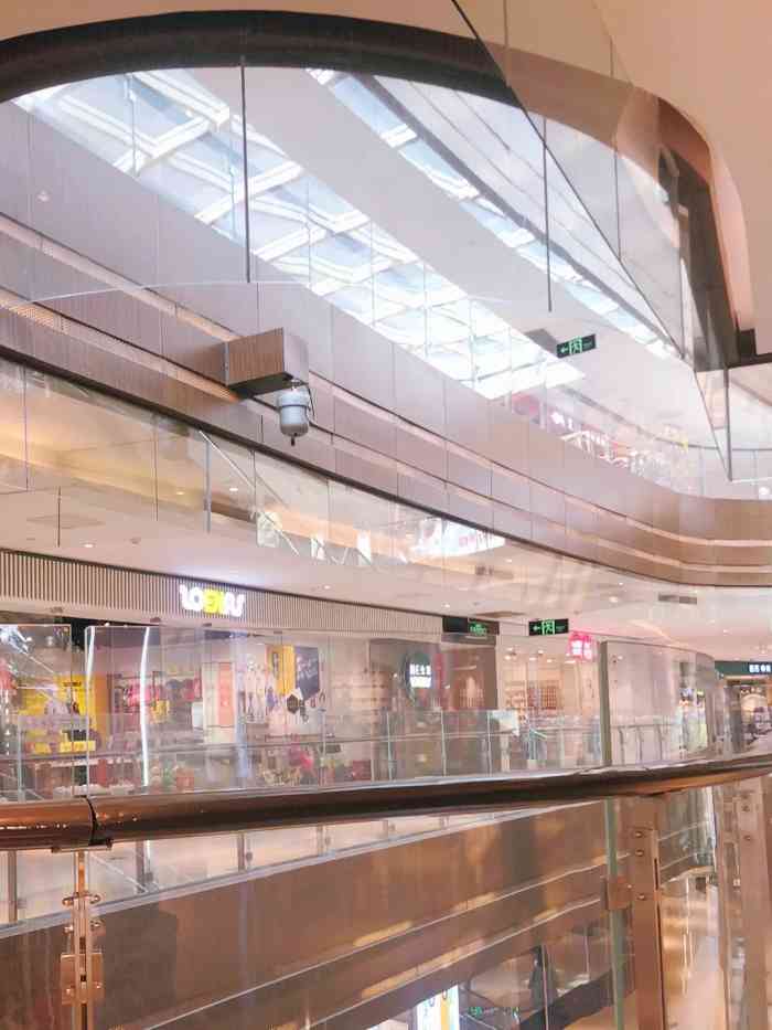 银泰百货(集美店)-"99银泰百货,集美店,位于集美嘉庚体育馆.