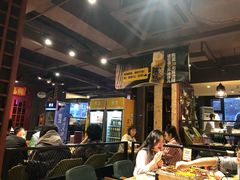 大堂-喝丢一只鞋海鲜烧烤·海肠捞饭(东关街店)