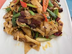 洋芋粑粑炒腊肉-飞鹿餐饮·陕南菜(北关店)