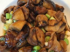 口味鲜双菇-亢龙太子酒轩(东湖店)