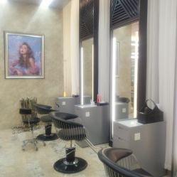 -AKOZO Beauty Salon