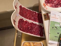 -左庭右院鲜牛肉火锅(金山万达店)
