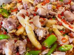 -兔行天下-鸿鹤鲜锅兔(中海国际店)