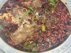 -老表牌·蛙蛙鸡冷锅鱼(成都东站店)