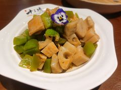 -南拳十三姨·潮汕砂锅粥(世纪金源店)