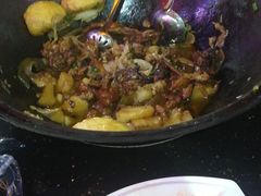 -山妹子铁锅炖