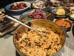-草家酱蟹炭火烤肉店(珲春南路一店)