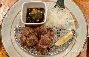 Charcoal-Grilled Snow Dragon Beef Cubes