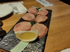 厚切牛舌-炼火烤肉店