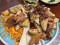 -菌之家·专业纯野生菌火锅·特色炒菌