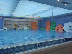 -戊辰亲子游泳俱乐部