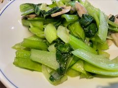 青菜烧蘑菇-大牌大·传统杭帮菜(湖滨店)