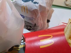 -麦当劳(深圳北站B2检票口楼上)