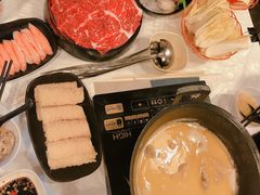 -鲜入围煮花胶鸡海鲜火锅