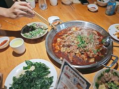 -大众跷脚牛肉馆·非遗传承单位(峨眉山店)