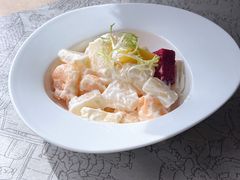 凤梨虾球-穹六人间 people 6(岳阳路店)