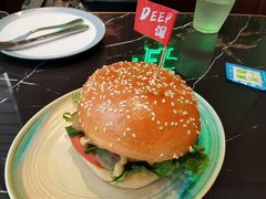 -DEEP·深美式餐吧(五棵松华熙LIVE店)