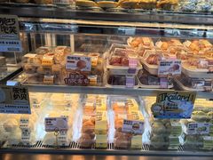 -鲍师傅糕点(江苏路店)