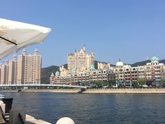 -LENBACH兰巴赫西餐啤酒坊(大连星海广场店)