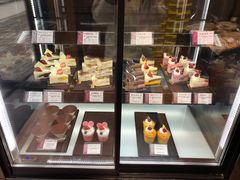 面包甜点陈列柜-苹果花园(龙漕路店)