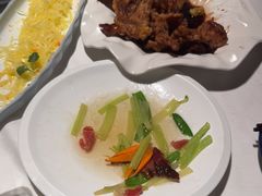 -八府香鸭·啫啫煲(华山路店)