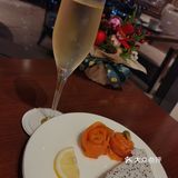 这夜只想喝酒，不想说话