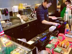 -星巴克(六合路店)