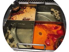 四宫格锅底-海底捞火锅(亲子主题北金鹰店)