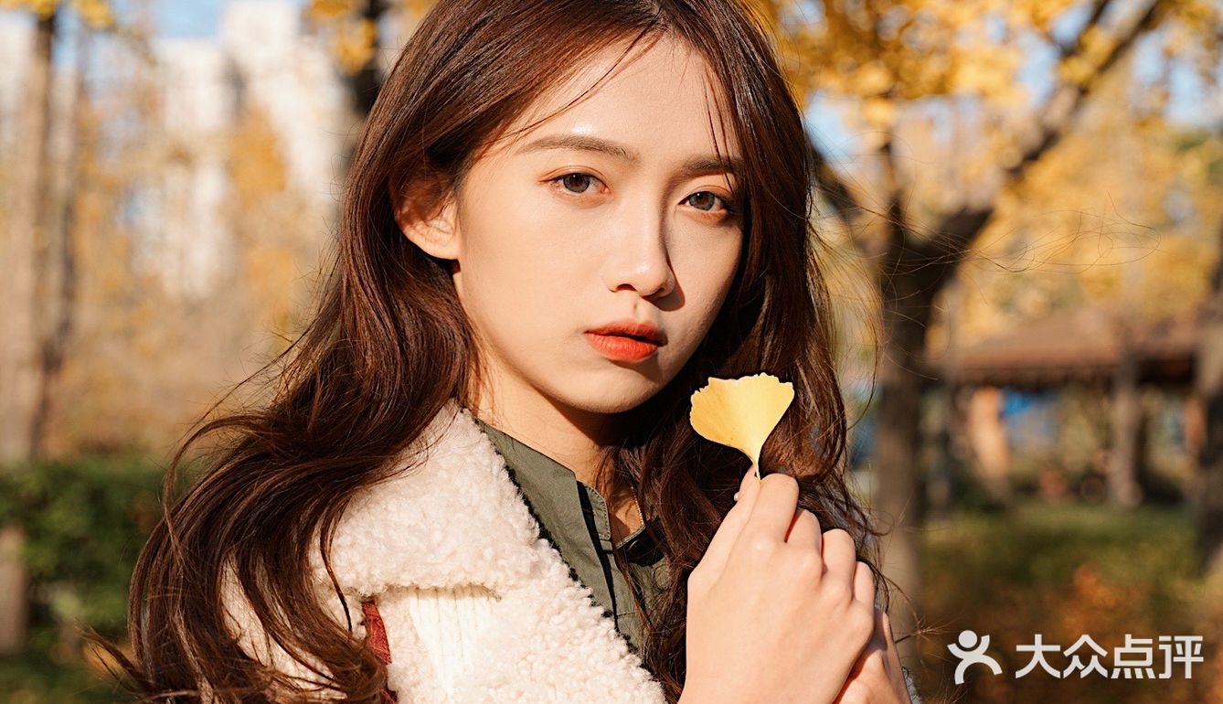 抓住秋天的小尾巴🍂银杏的黄也太温柔辣！