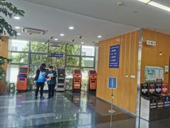 -上海市公安局徐汇区出入境管理局