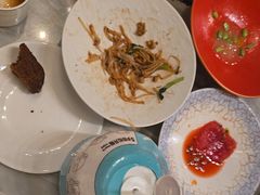 -浅深(世茂滨江精品店)