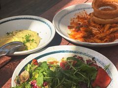 蔬菜沙拉配烤南瓜-SMOKI & CO(五大道店)