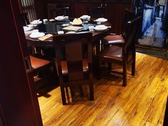 包厢-东口码头·烧鸽子·鱼头泡饼·地方菜(金鹰悦城店)