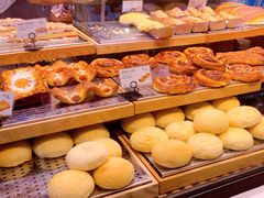 -巴黎贝甜(大宁国际商业广场店)