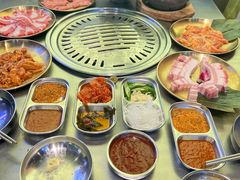 -哈哈碳都·牛肋条无限自助烤肉(台江万达店)