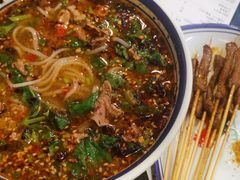 -云阿蛮云南生烫牛肉米线(奉贤路店)