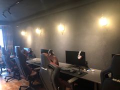 -SIX电竞·卓威600hz(闽江二路店)