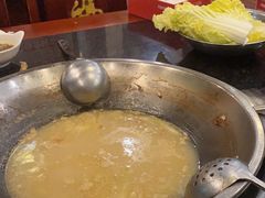 -老来福·非遗酸汤兔(凯旋路店)