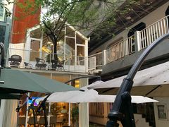 -春树下·树屋花房西餐厅(罍街AS1980店)