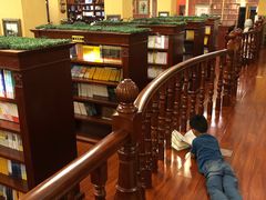 -果戈里书店