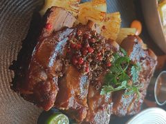 -Two Birds One Stone·一石二鸟(诚品生活店)